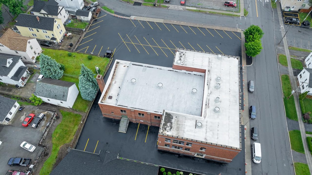 sealcoating and striping - commercial paving (3)